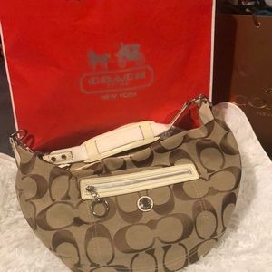 💯% authentic Coach Hobo bag